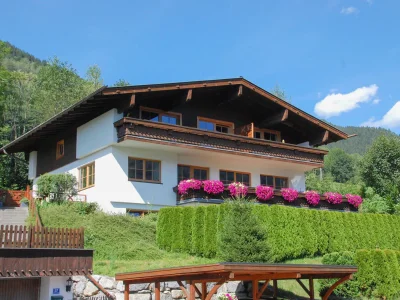 Holiday apartment Bergner Alm in Bruck an der Grossglocknerstrasse - Holiday apartment