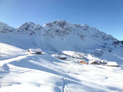 Alpine hut GarmilhÃ¼tte ski mountain hut - Document photo 23