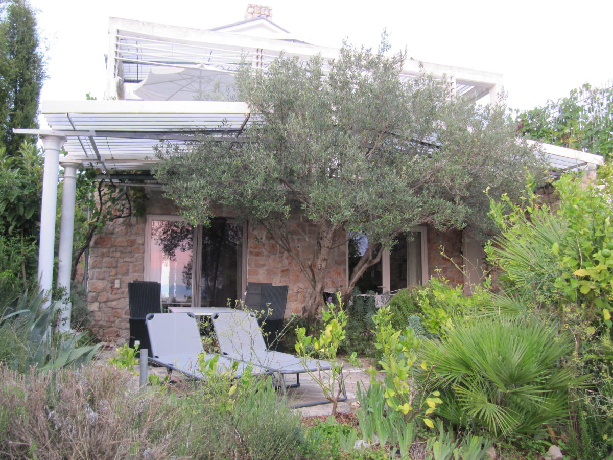 Holiday apartment Seaside home, garden retreat right on the water - Outdoor photo 5