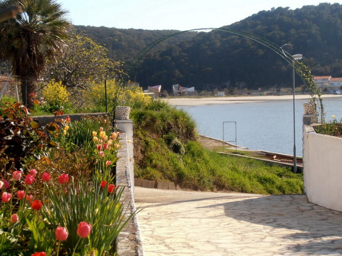 Holiday apartment Mel on sandy beach - Outdoor photo 2