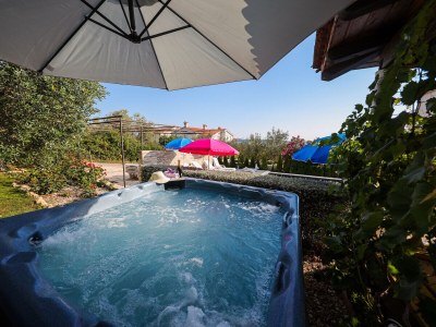 Holiday apartment Luton - Heating pool & Jacuzzi & sea view - Outdoor photo 9