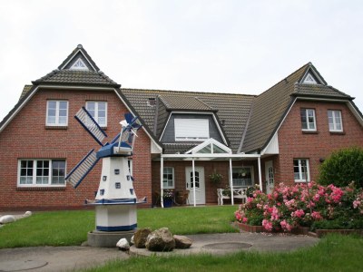 Holiday apartment Haus-Mühlenwarft - Outdoor photo 6