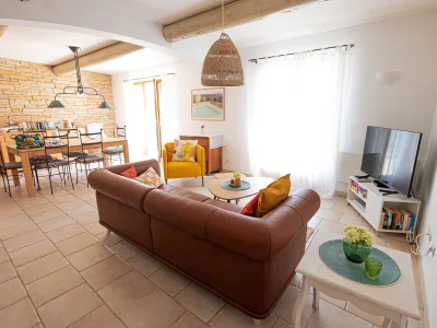 Holiday house with pool in the beautiful Luberon - 611 JOU - Features photo 7