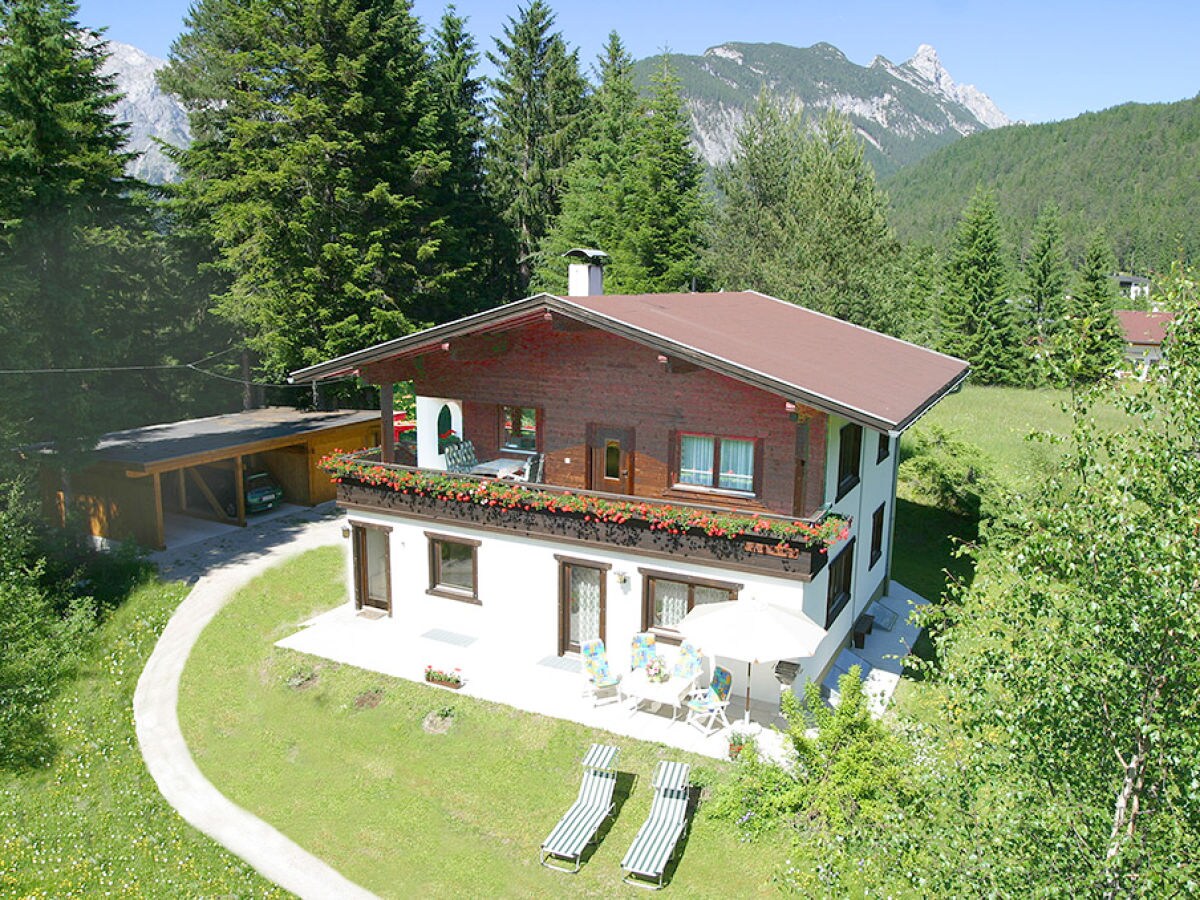 Holiday apartment Romantic in the mountains on the 1st floor