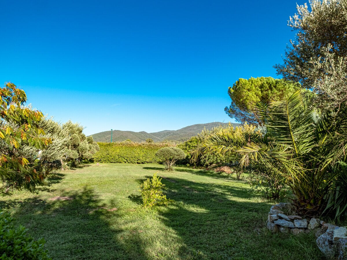 Holiday house with pool at the edge of the "Massif des Maures" - 852 CUE - Outdoor photo 5