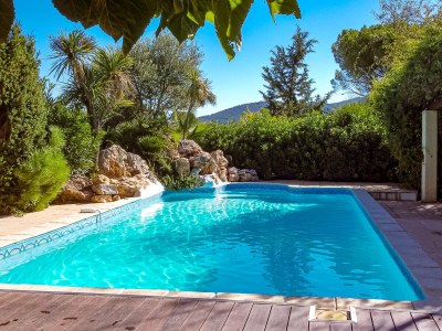 Holiday house with pool at the edge of the "Massif des Maures" - 852 CUE - Outdoor photo 2