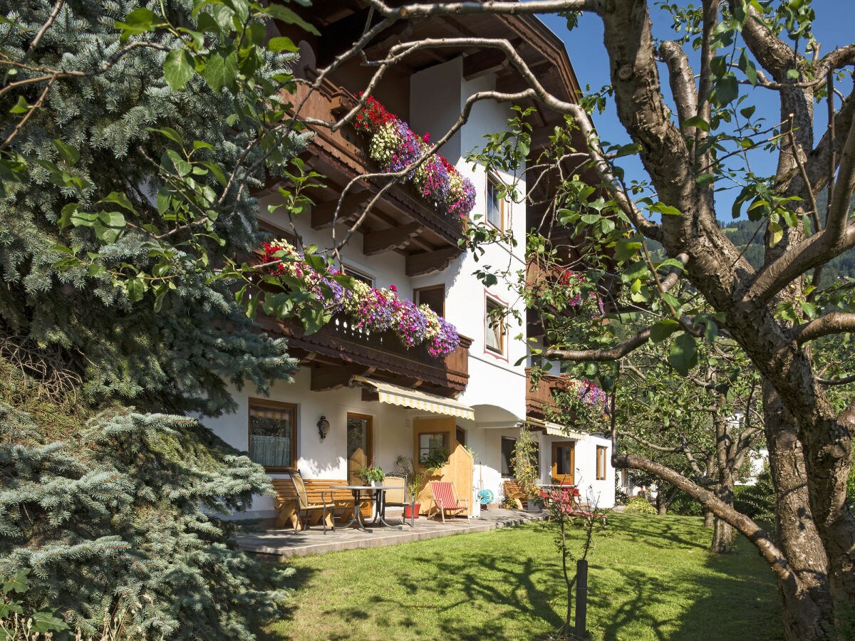 Holiday apartment s'Neschtl