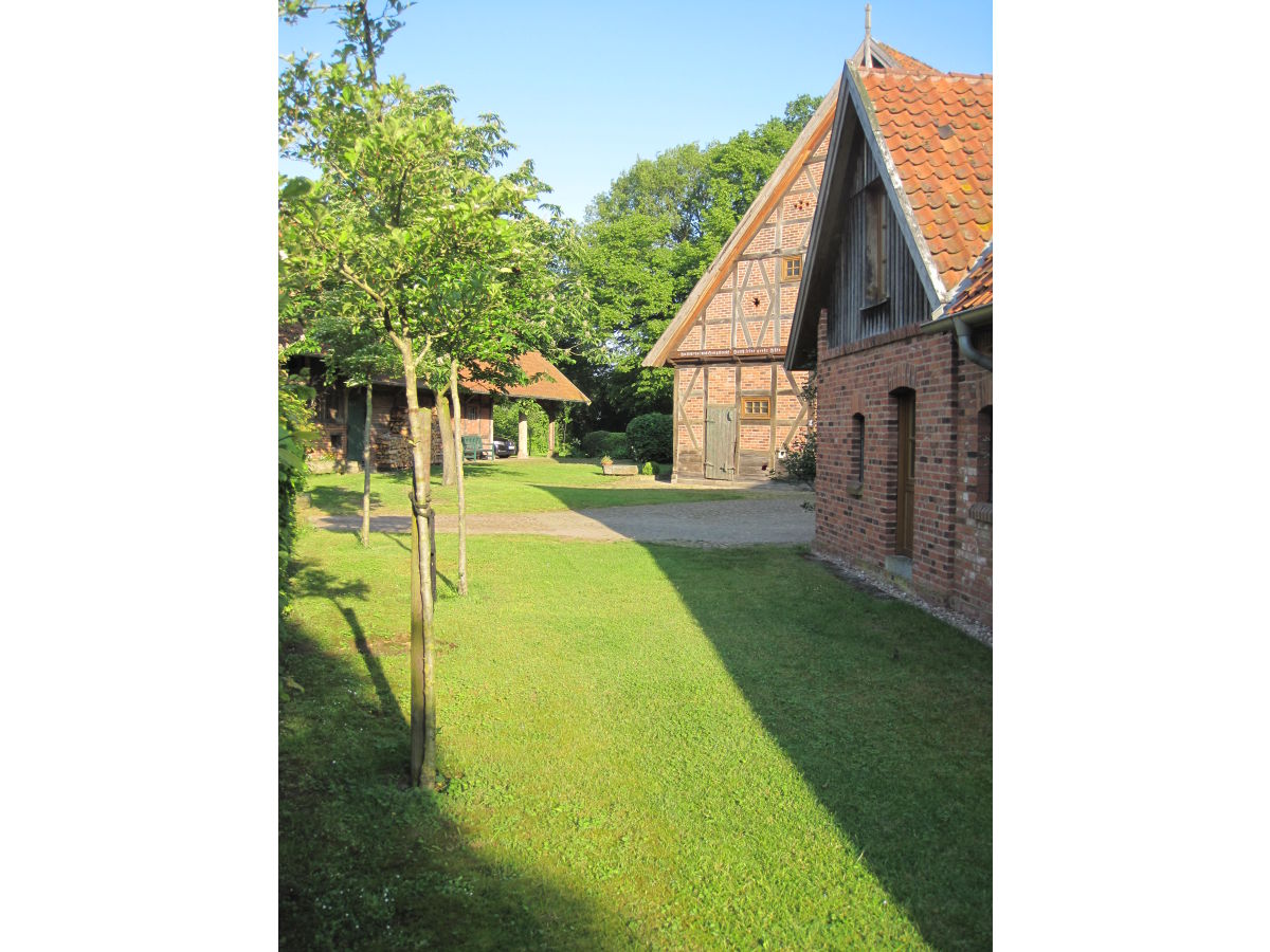 Holiday apartment Small apartment in Klein-Grindau - Outdoor photo 3