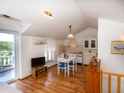 Holiday apartment Branko 1 – Dachgeschosswohnung mit Meerblick auf die Altstadt, zentrale Lage - Features photo 9