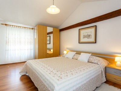 Holiday apartment Branko 1 – Dachgeschosswohnung mit Meerblick auf die Altstadt, zentrale Lage - Features photo 18