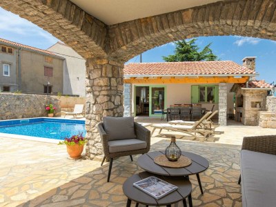 Holiday house IVA with heated pool - Outdoor photo 13