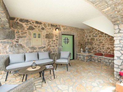 Holiday house IVA with heated pool - Outdoor photo 15