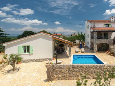 Holiday house IVA with heated pool - Outdoor photo 21