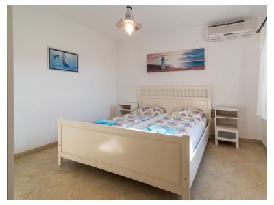 Holiday apartment Marjan – 100 m² große Terrasse, Steinhaus mit Garten - Features photo 15