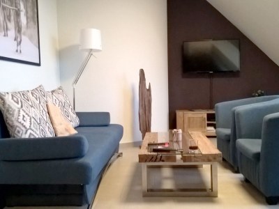 Apartment Lovely apartment with view of marina - Features photo 6