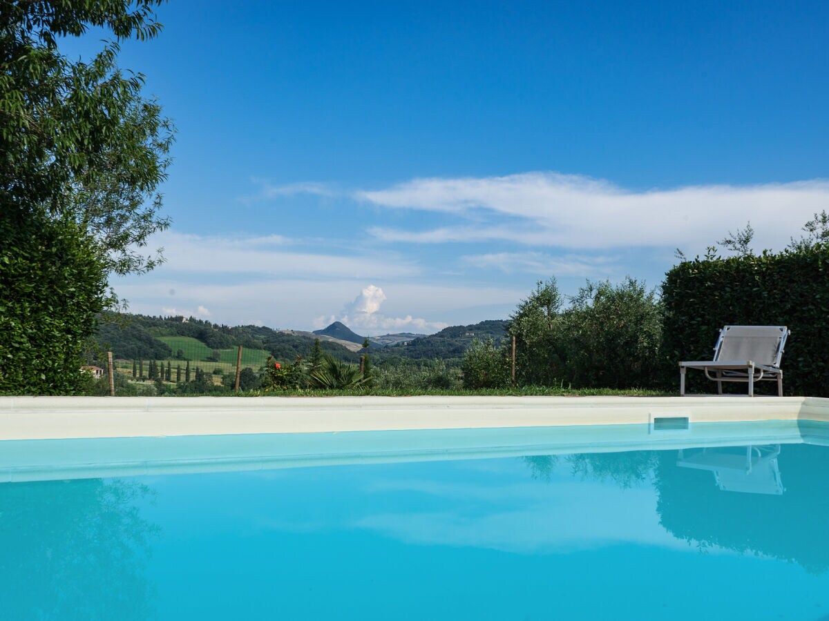 Holiday house with garden, pool and view of Volterra - 439 VOL - Outdoor photo 2