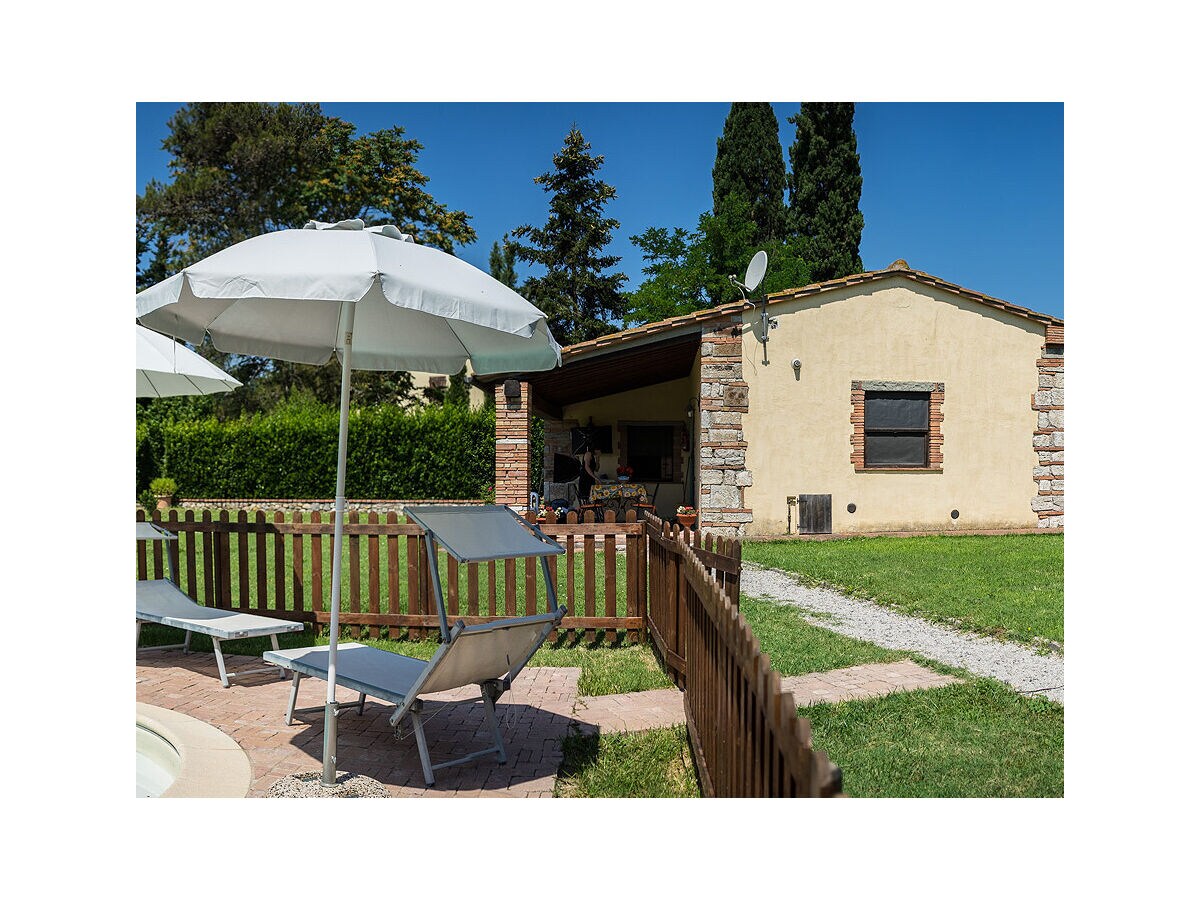 Holiday house with garden, pool and view of Volterra - 439 VOL - Outdoor photo 4