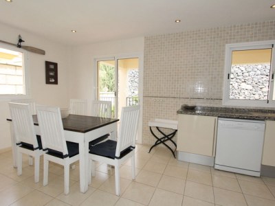 Villa Sunshine - Features photo 13
