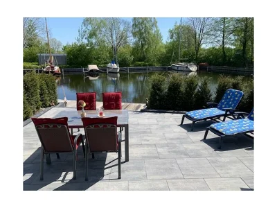 Holiday house In Lemmer with boat and 11m jetty in RV Lemmer - Holiday house