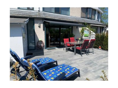 Holiday house In Lemmer with boat and 11m jetty - Outdoor photo 2