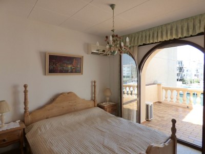 Holiday house Paradise 13 in the 3rd row from the beach with garage - Features photo 22