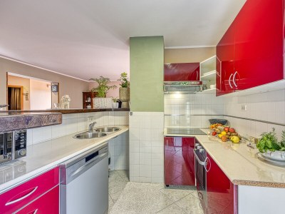 Holiday apartment Marinela mit Pool - Features photo 11