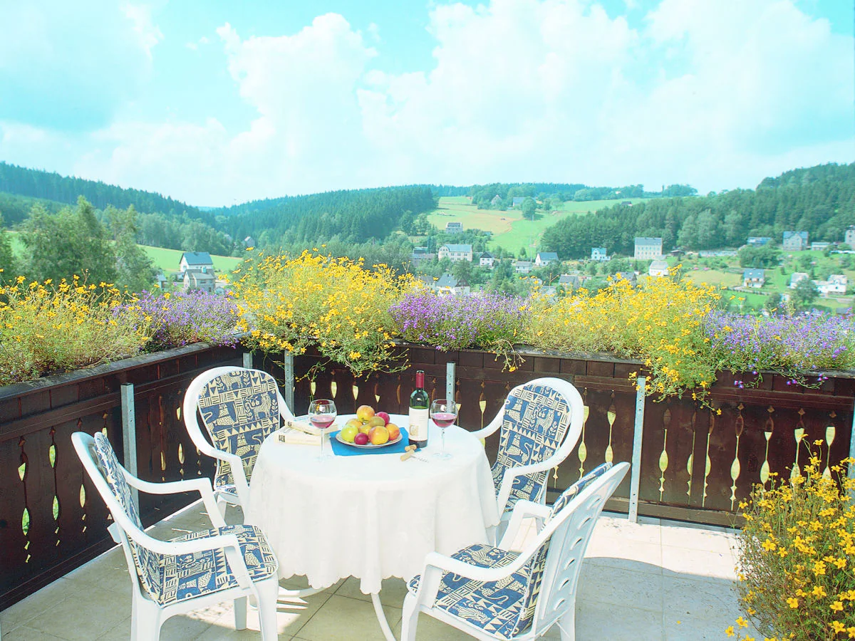 Holiday apartment Pension Bergblick - Outdoor photo 2