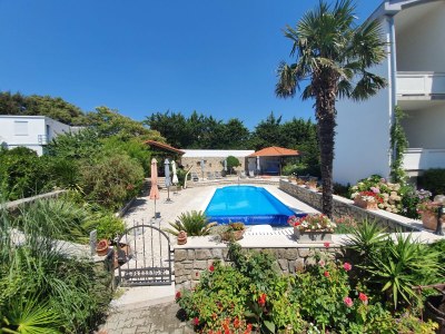 Holiday apartment Apartment Angela with pool - Outdoor photo 9