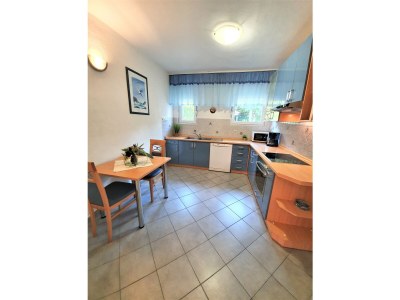 Holiday apartment Apartment Angela with pool - Features photo 23