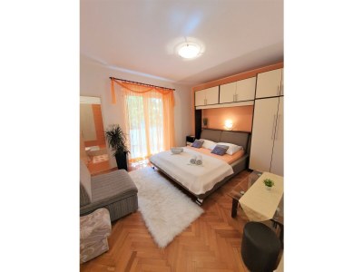 Holiday apartment Apartment Angela with pool - Features photo 26