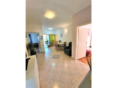 Holiday apartment Apartment Angela with pool - Features photo 29