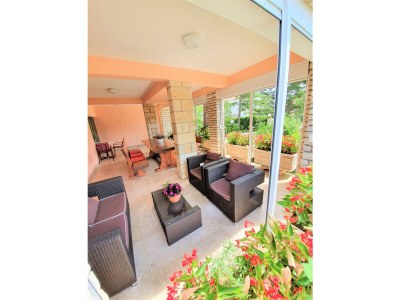 Holiday apartment Apartment Angela with pool - Features photo 32