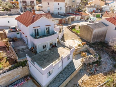 Holiday apartment Vjeko 2 – Panoramablick auf das Meer und die Altstadt, 2 Terrassen - Environment photo 18