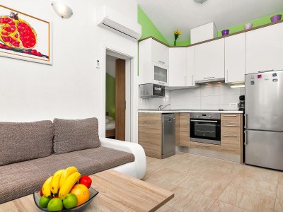 Holiday house Ivana in Tucepi with Pool - Features photo 27