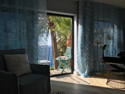 Holiday apartment Luxurious Ocean Front holiday home - Features photo 15