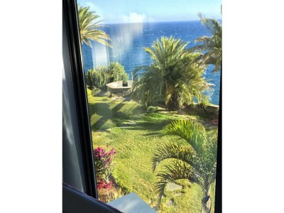 Holiday apartment Luxurious Ocean Front holiday home - Features photo 16