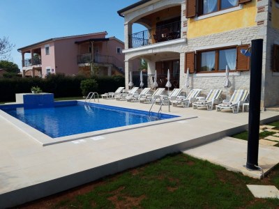 Holiday house Haus mit Schwimmbad "Nevena" - Outdoor photo 6