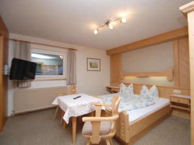 Holiday apartment in the Pension Tirol - Features photo 12