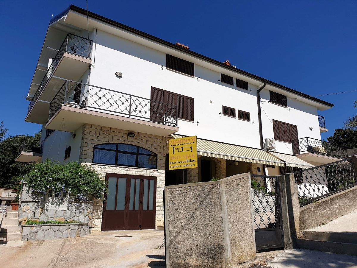 Holiday apartment Apartmani Hošnjak (3)