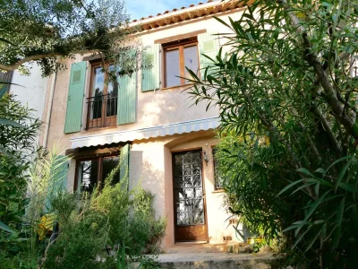 Holiday house Typical country house "Soleil" with lots of greenery in Fayence - Holiday house