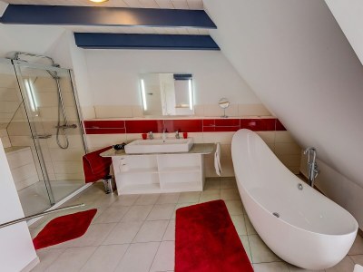 Holiday apartment Leuchtturm auf dem Kastanienhof - Features photo 13