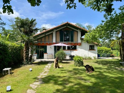 Holiday house "Petit Bazy", small house. - Outdoor photo 2