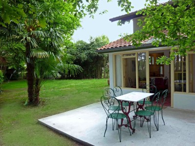 Holiday house "Petit Bazy", small house. - Outdoor photo 7