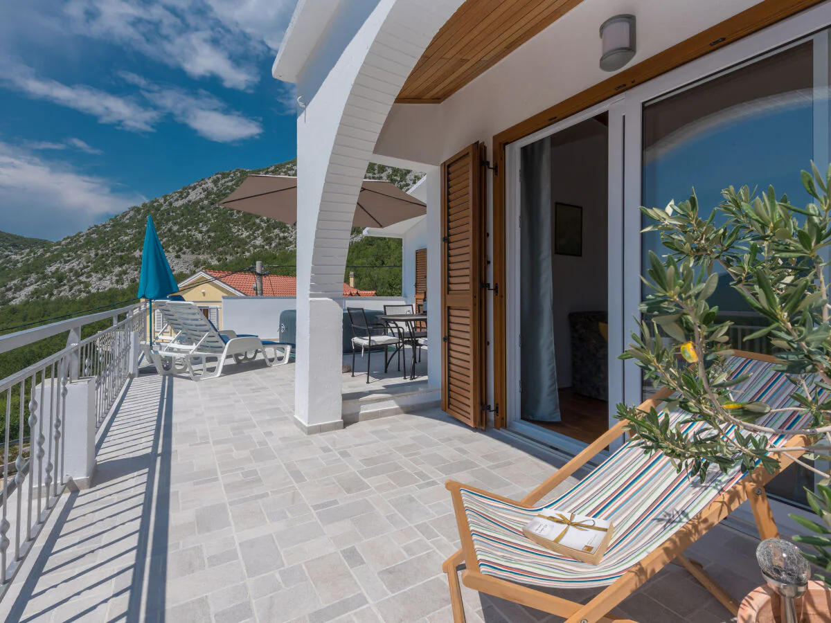 Holiday house Bella Vista-with jacuzzi - Outdoor photo 3