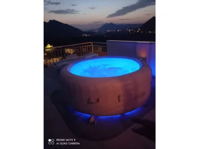 Holiday house Bella Vista-with jacuzzi - Outdoor photo 8