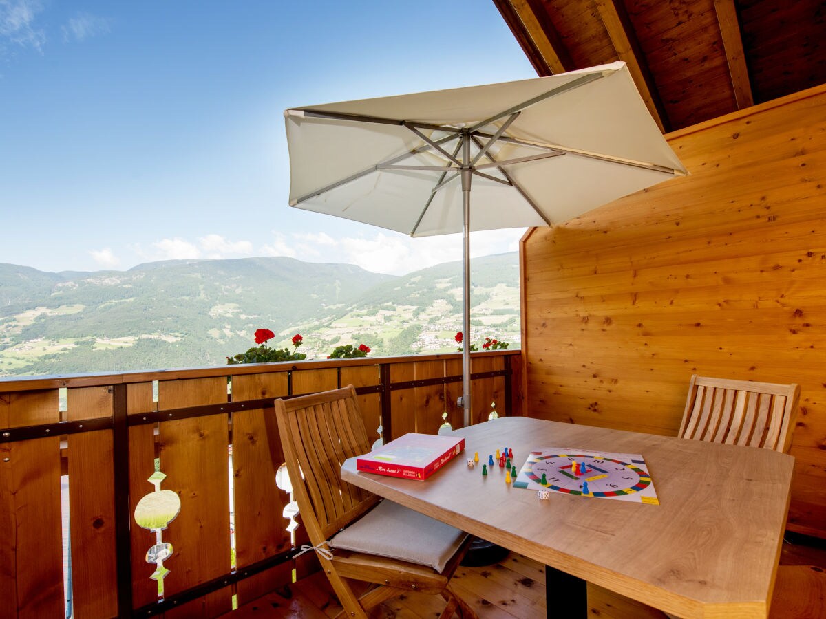 Apartment Living Suite - Outdoor photo 3