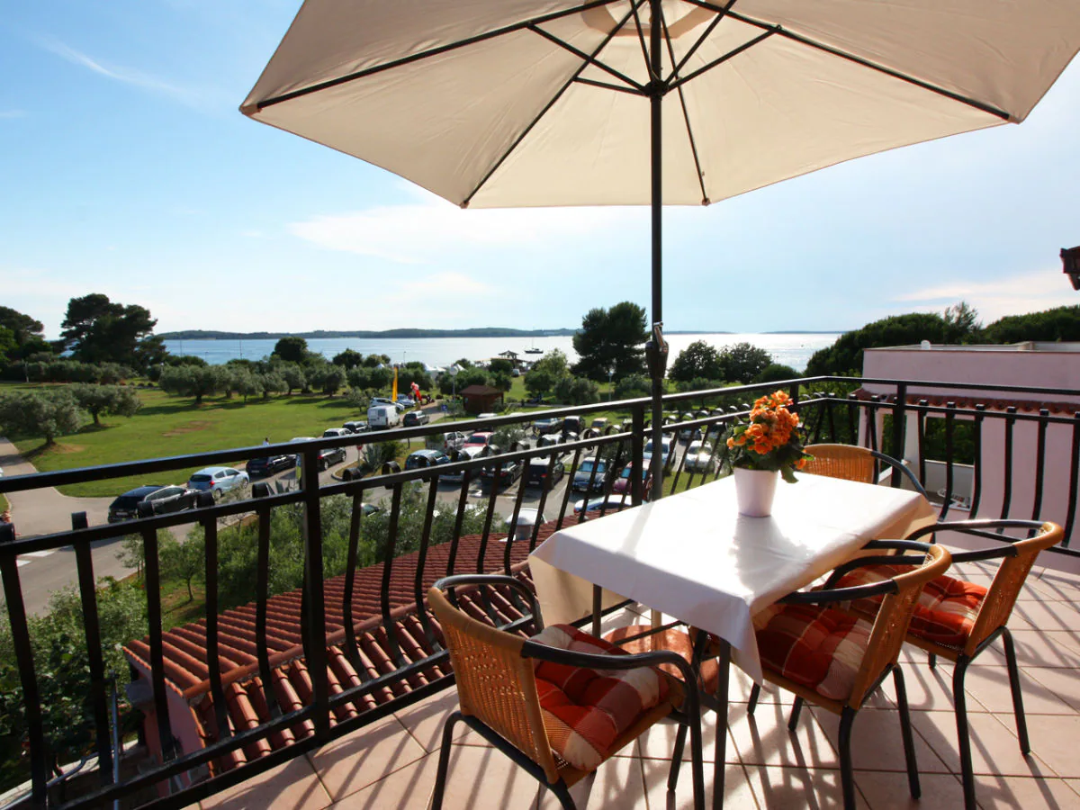 Holiday apartment N.35, 50 m from the beach - Outdoor photo 2