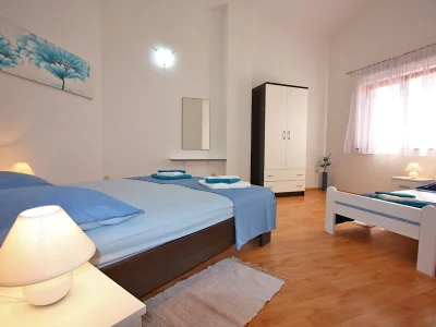 Holiday apartment N.35, 50 m from the beach - Features photo 10