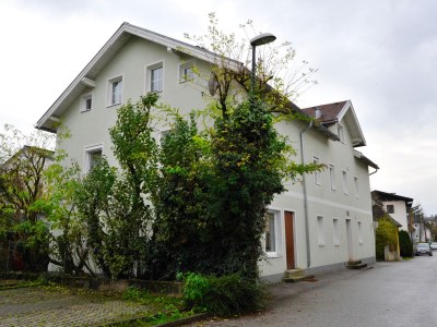 Holiday apartment Dreizimmerwohnung für 4 Personen, privater Parkplatz, Wifi - Outdoor photo 4