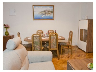 Holiday house Zlata – 3 Schlafzimmer, 50 m² große Terrasse mit Meerblick - Features photo 10